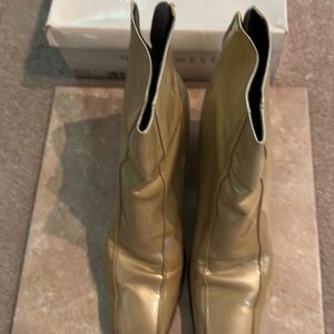 Nine West Ankle Boots 👢 Size 9 Block Heels 2.5” Use Condition